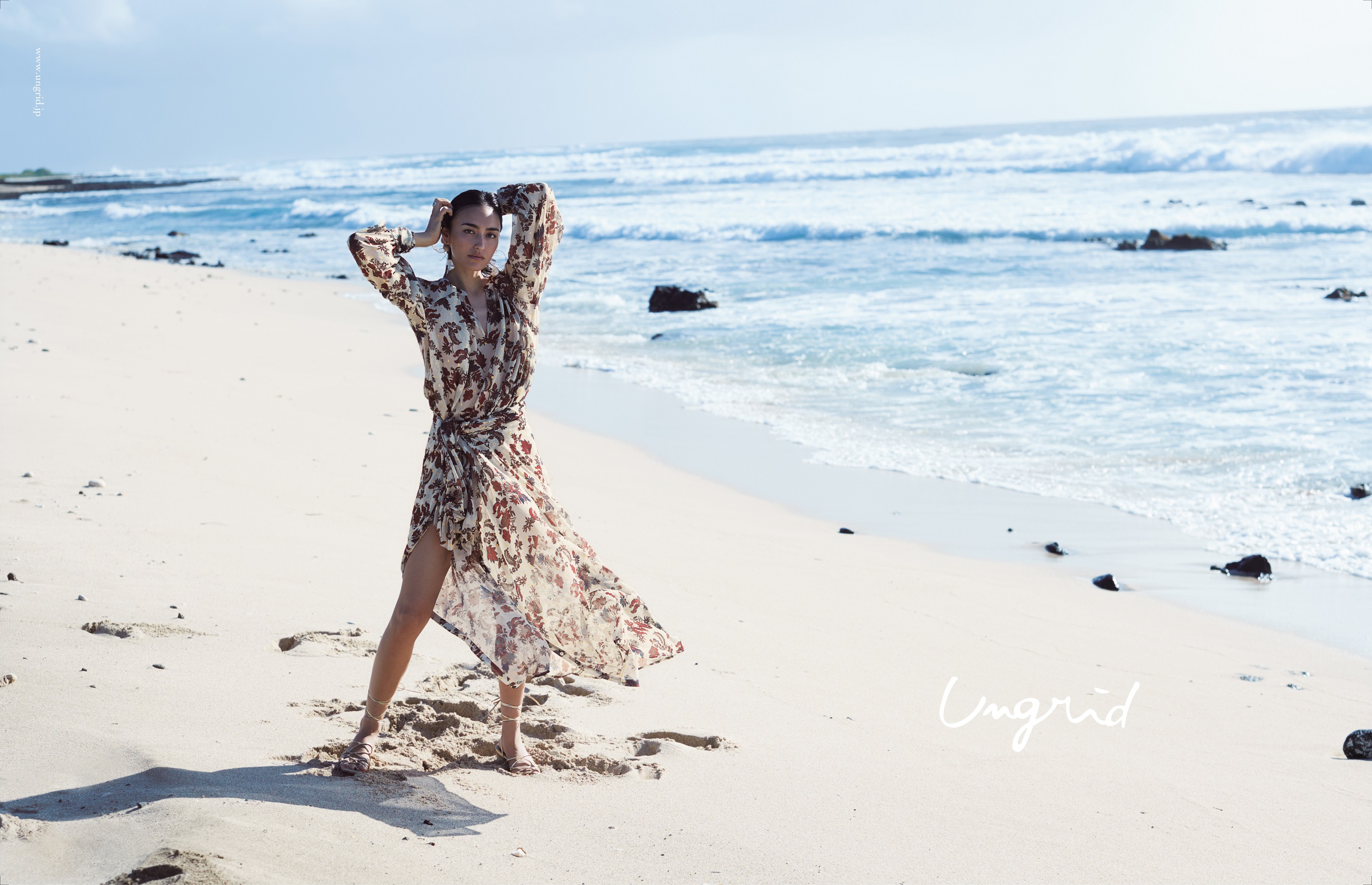 長谷川潤さんがイメージモデルを務めるungridが 年spring Summerのシーズンビジュアルを公開 3月12日からイメージフォトブックを配布 長谷川潤さんがイメージモデルを務めるungridが 年spring Summerのシーズンビジュアルを公開 3月12日からイメージフォトブックを配布